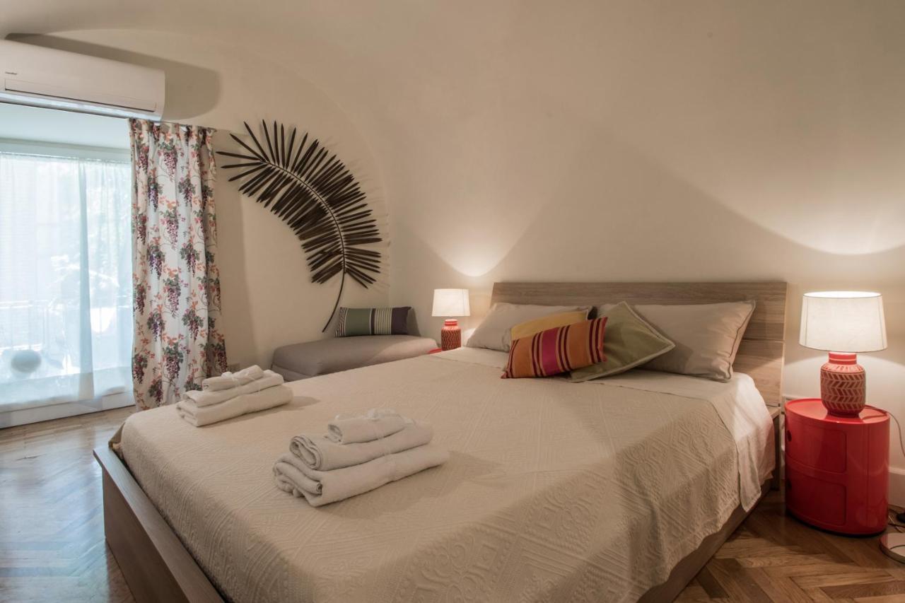 Bed and Breakfast Baru In Chiaia Neapol Zewnętrze zdjęcie