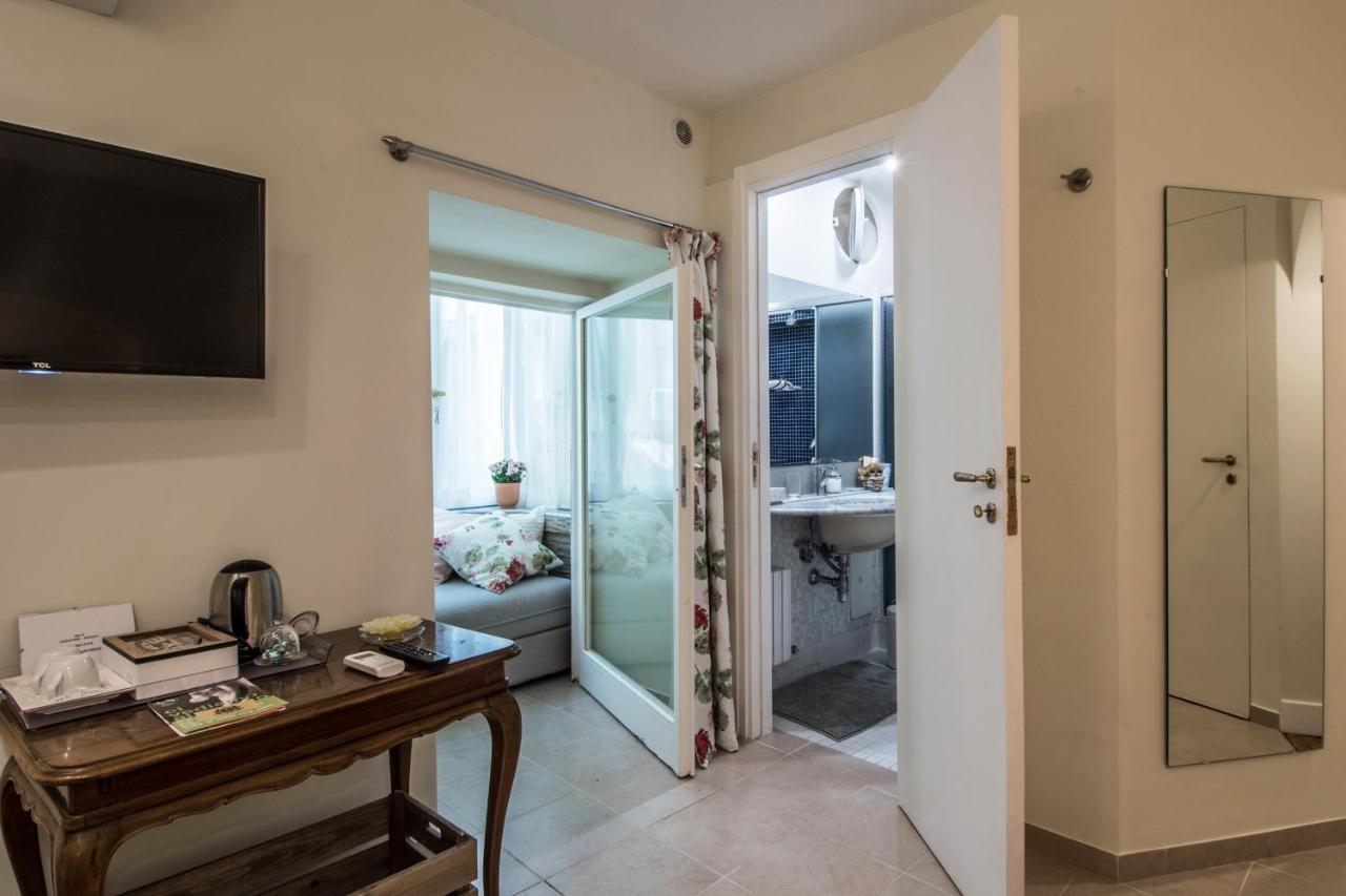 Bed and Breakfast Baru In Chiaia Neapol Zewnętrze zdjęcie