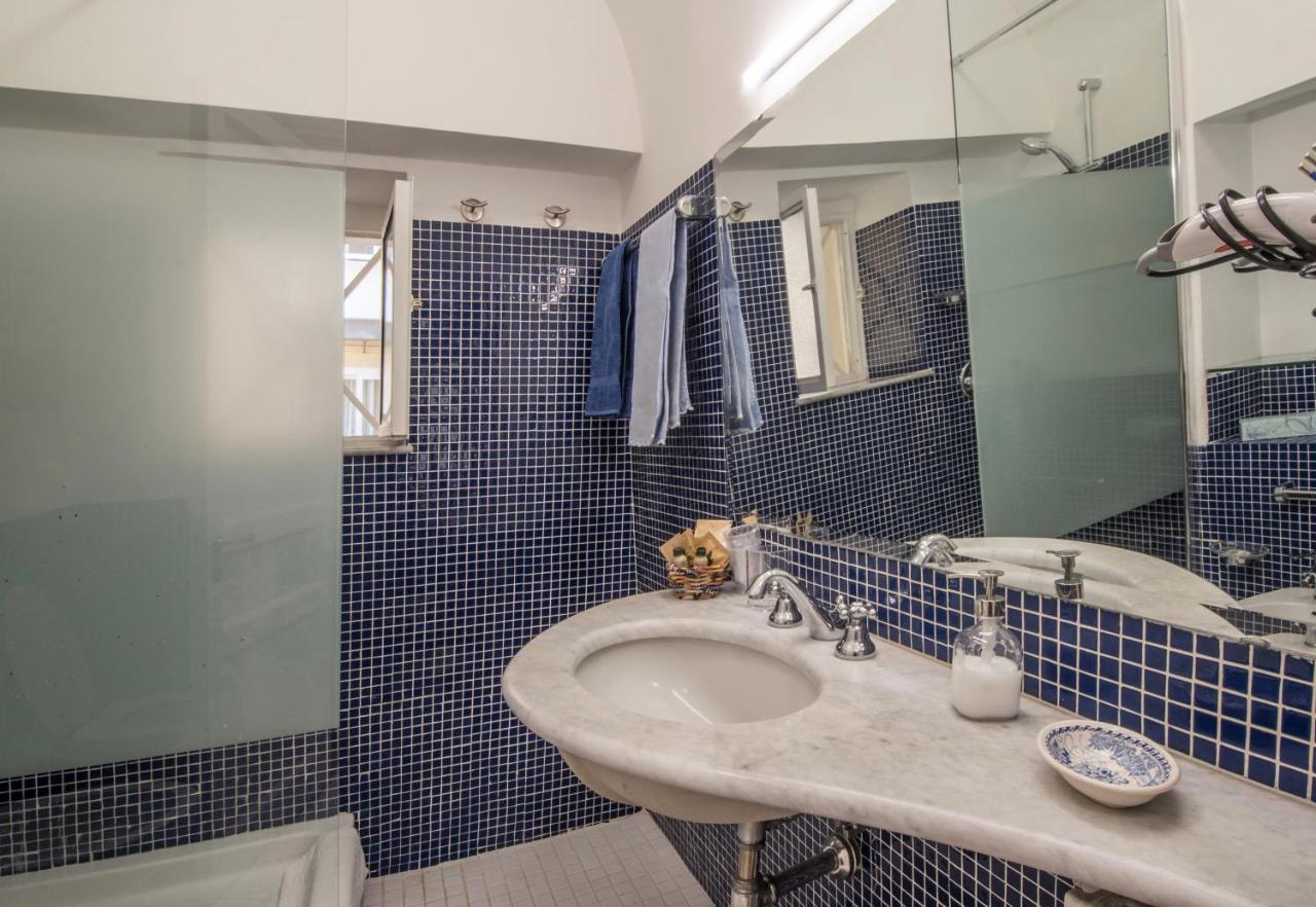 Bed and Breakfast Baru In Chiaia Neapol Zewnętrze zdjęcie